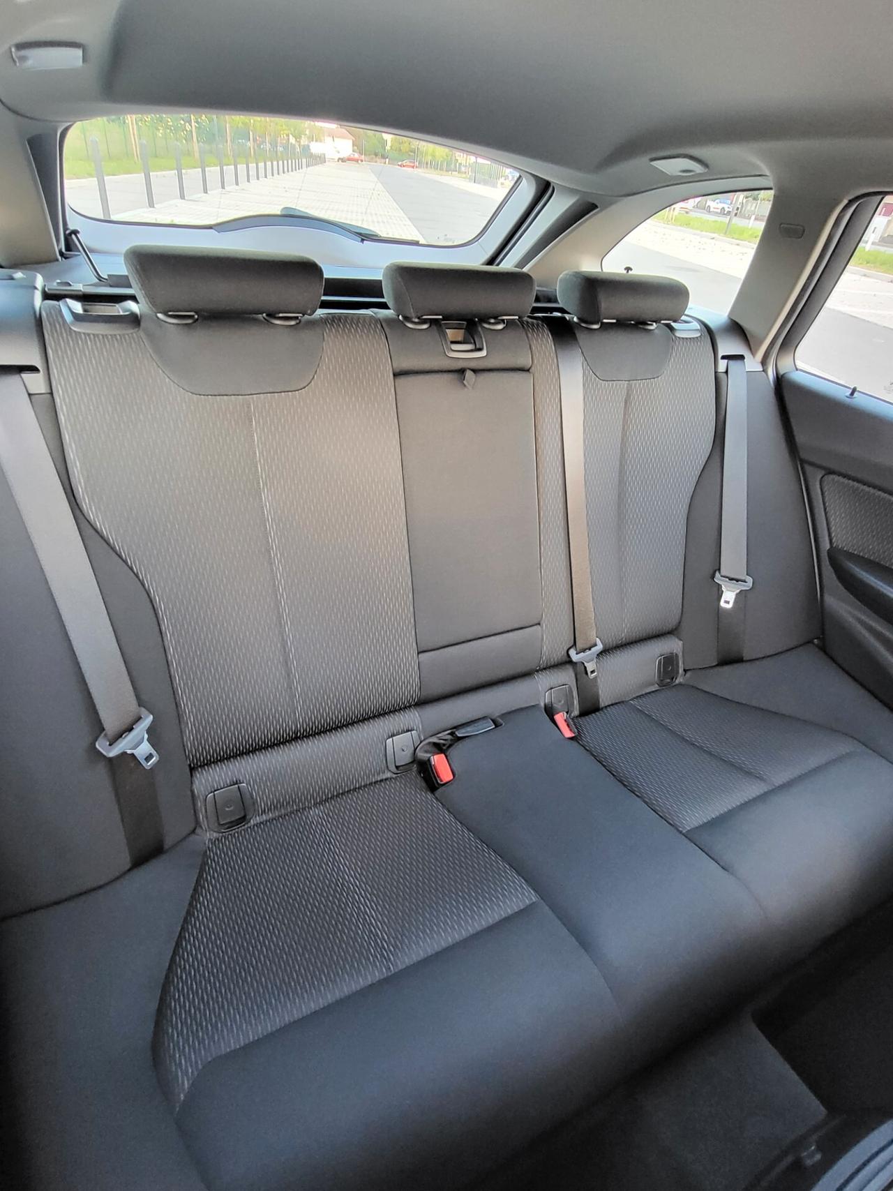 Bmw 320d xDrive Touring Business Advantage