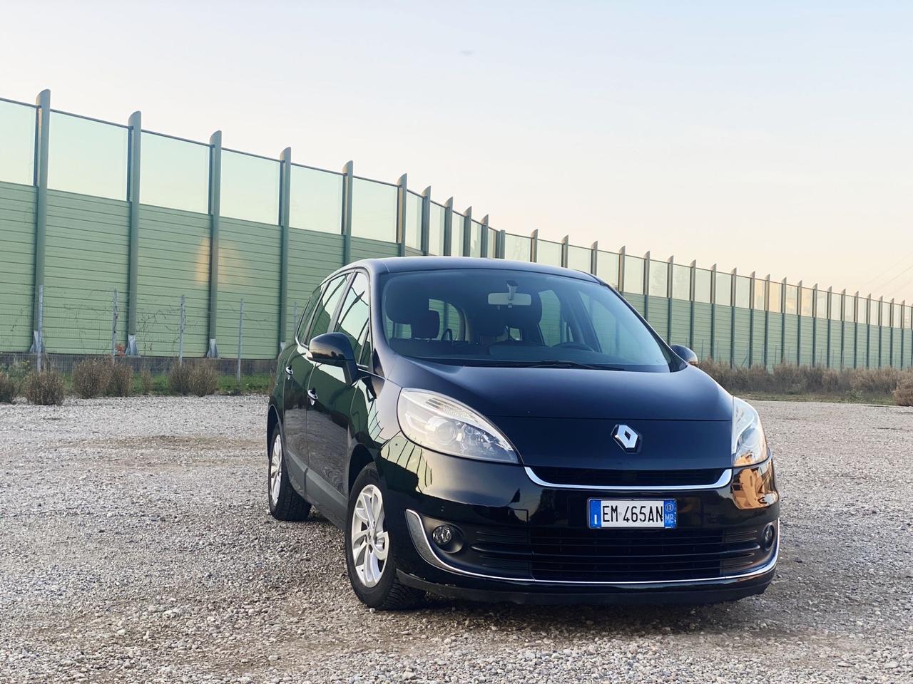 Renault Scenic Scénic 1.6 7 Posti