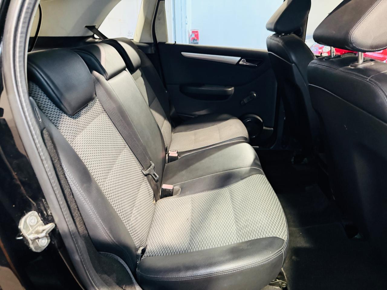 Mercedes-benz B 180 CDI PREMIUM AUTOMATICA*109 CV*NEOPATENTATI*