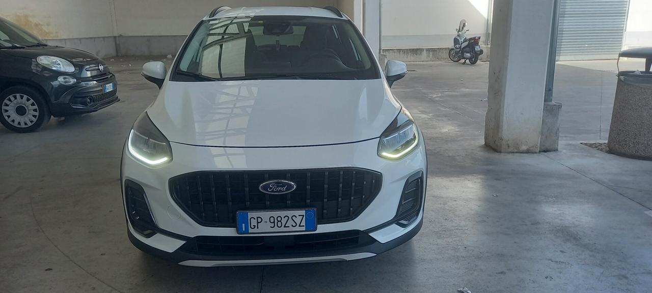 Ford Fiesta 1.0 Ecoboost Hybrid Active cross