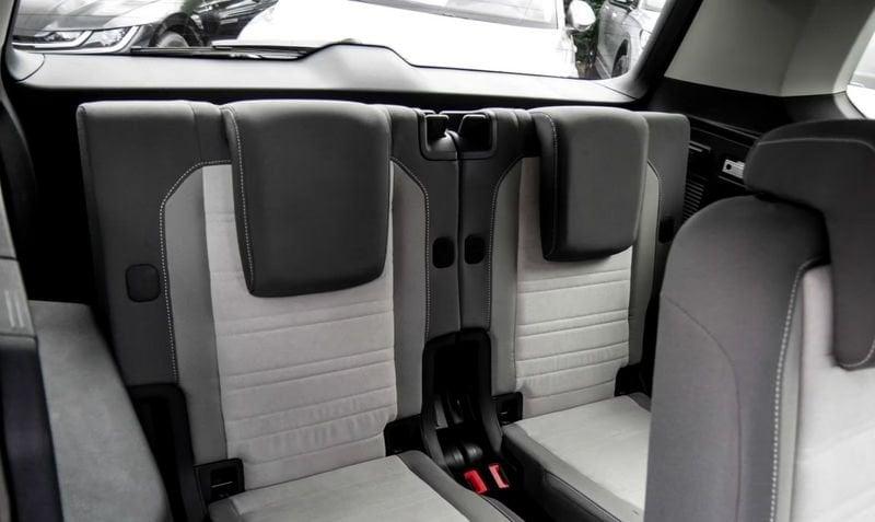 Volkswagen Touran Touran 2.0 TDI 150 CV SCR DSG Highline Camera 17" LED Cockpit Pro