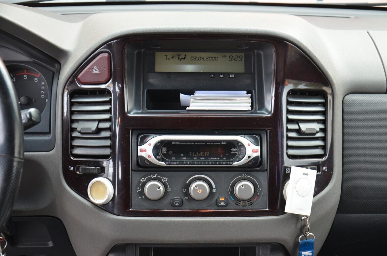 Mitsubishi Pajero 3.2 DI-D 16V aut. 5p. Instyle DPF GLX