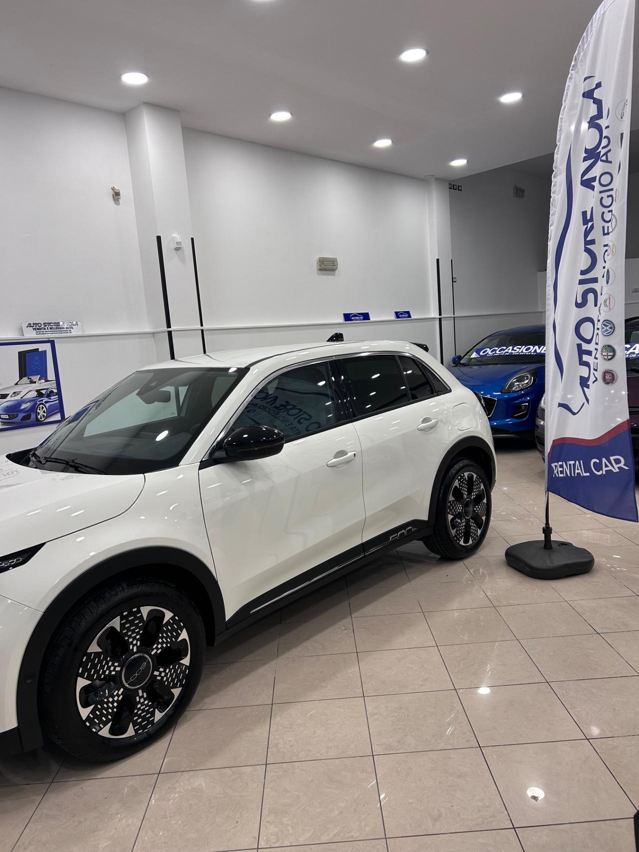 Fiat 600 Hybrid 110 CV DCT MHEV La Prima