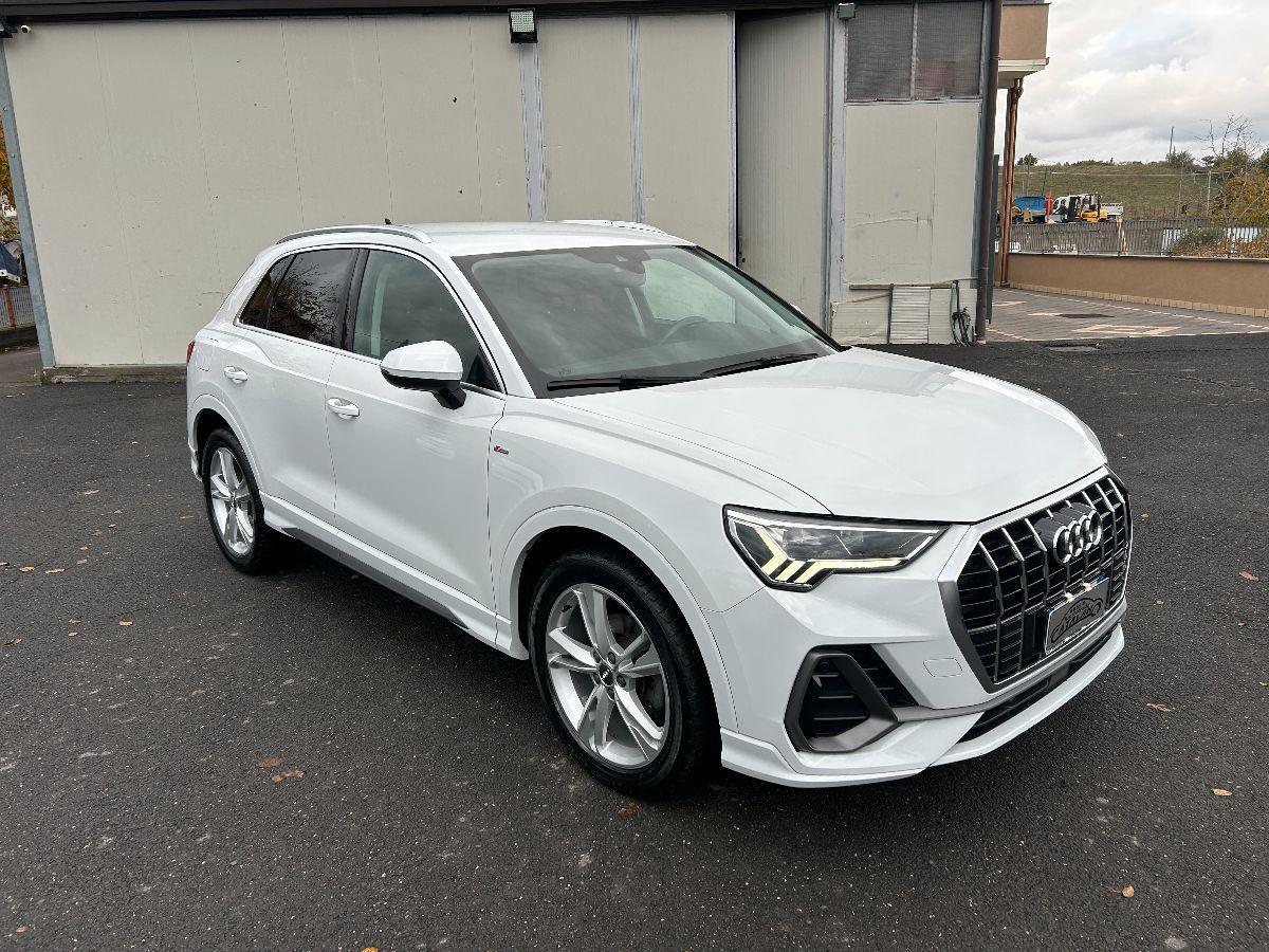 AUDI - Q3 - 2.0 TDI 150CV S tronic Sport S LINE