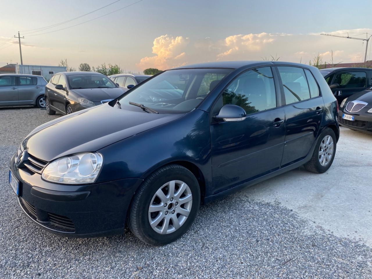 Volkswagen Golf 1.6 5p. Trendline BiFuel G