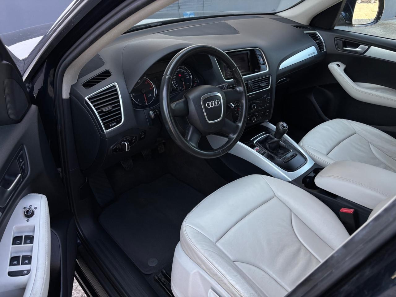 Audi Q5 2.0 TDI 143 CV.quattro 1ºproprietario. Garanzia