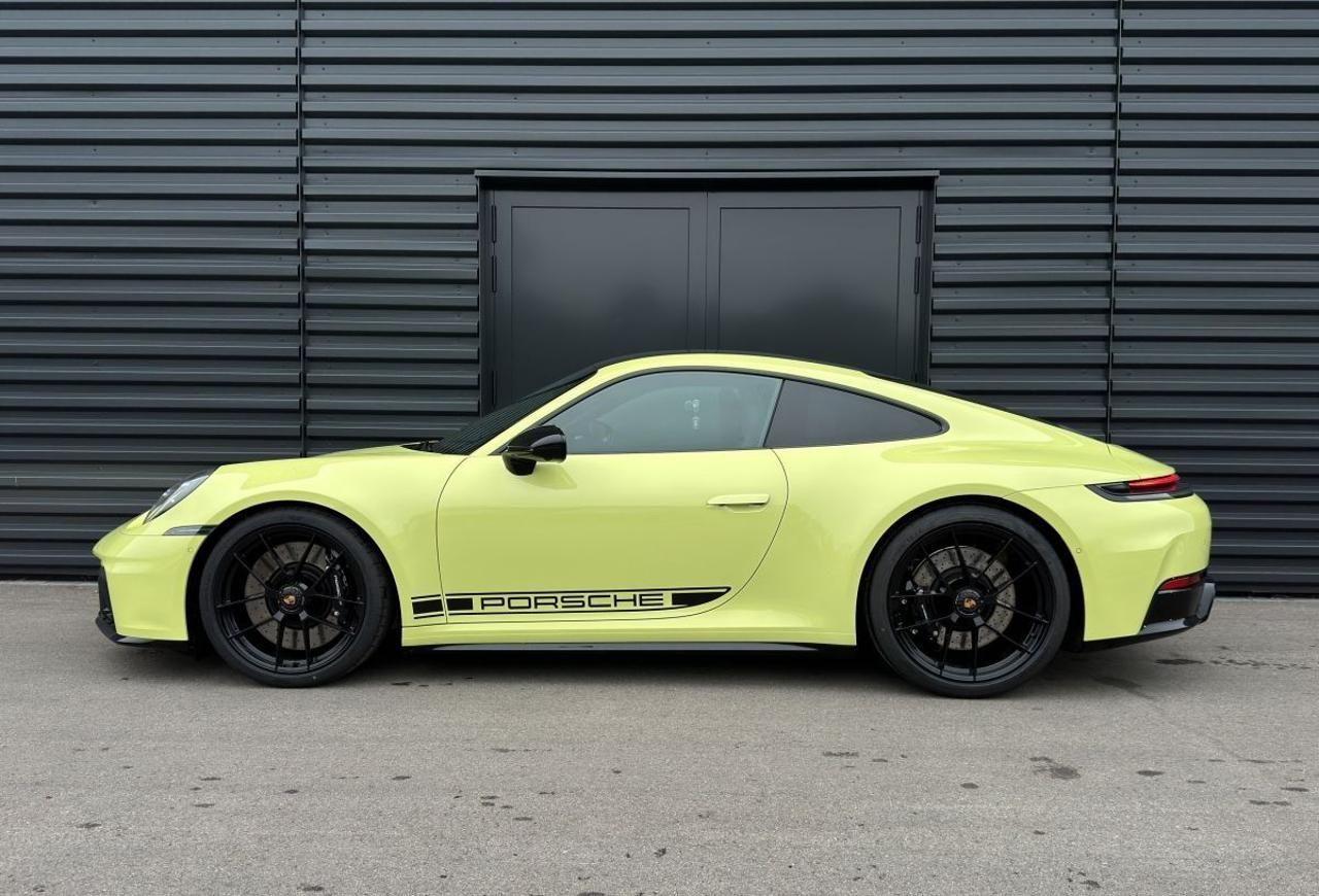 PORSCHE 992 Carrera 4 GTS 2.0*Matrix-Alcantara-Finanz*