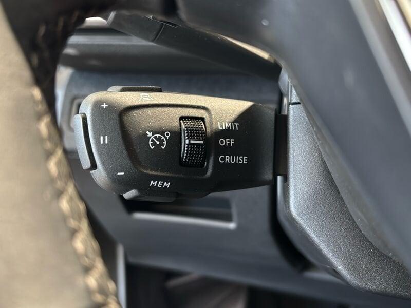 Peugeot 3008 BlueHDI 130 EAT8 Allure Pack