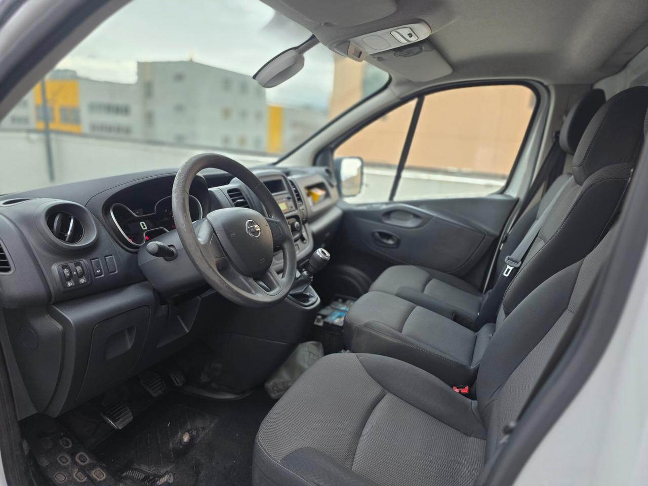 Nissan NV300 27 2.0 dCi 120CV PC-TN Van