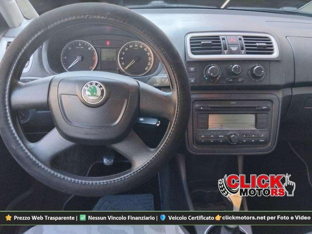 Skoda Fabia 5 Porte Fabia II 2010 Berlina Fabia 1.4 tdi Style 70cv