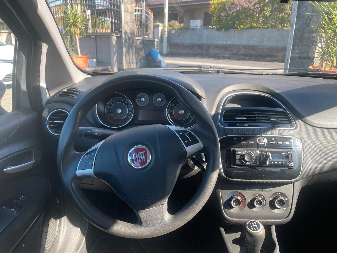 Fiat Punto 1.3 MJT II 75 CV 5 porte Virgin Radio