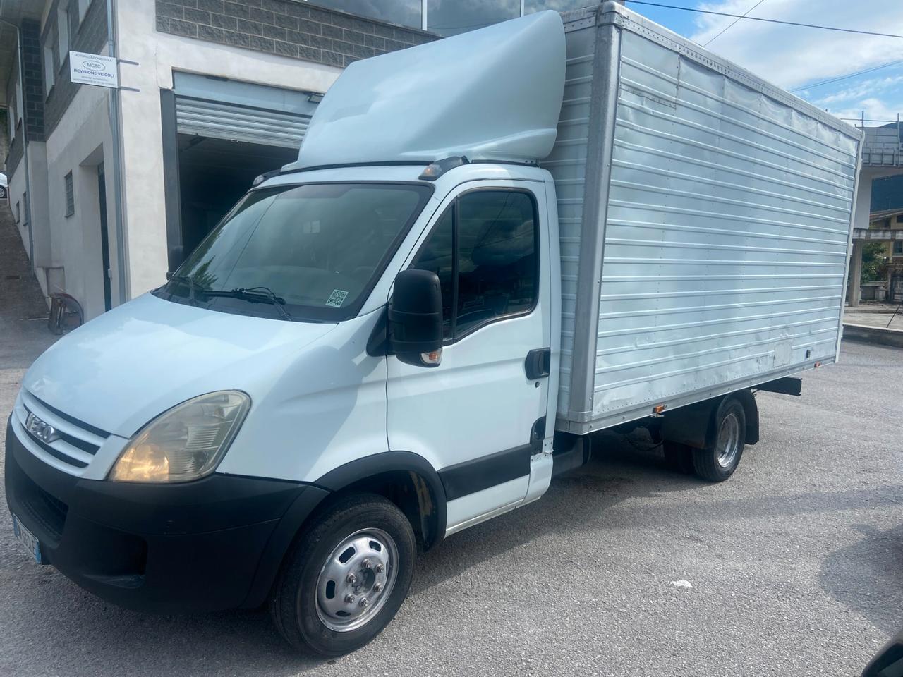 Iveco Daily 35C14 2.3 Hpt PL-RG Cab. S.A.
