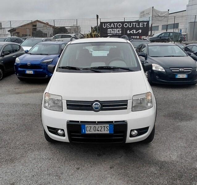 Fiat Panda 1.2 4x4 Climbing "GPL + GANCIO TRAINO"