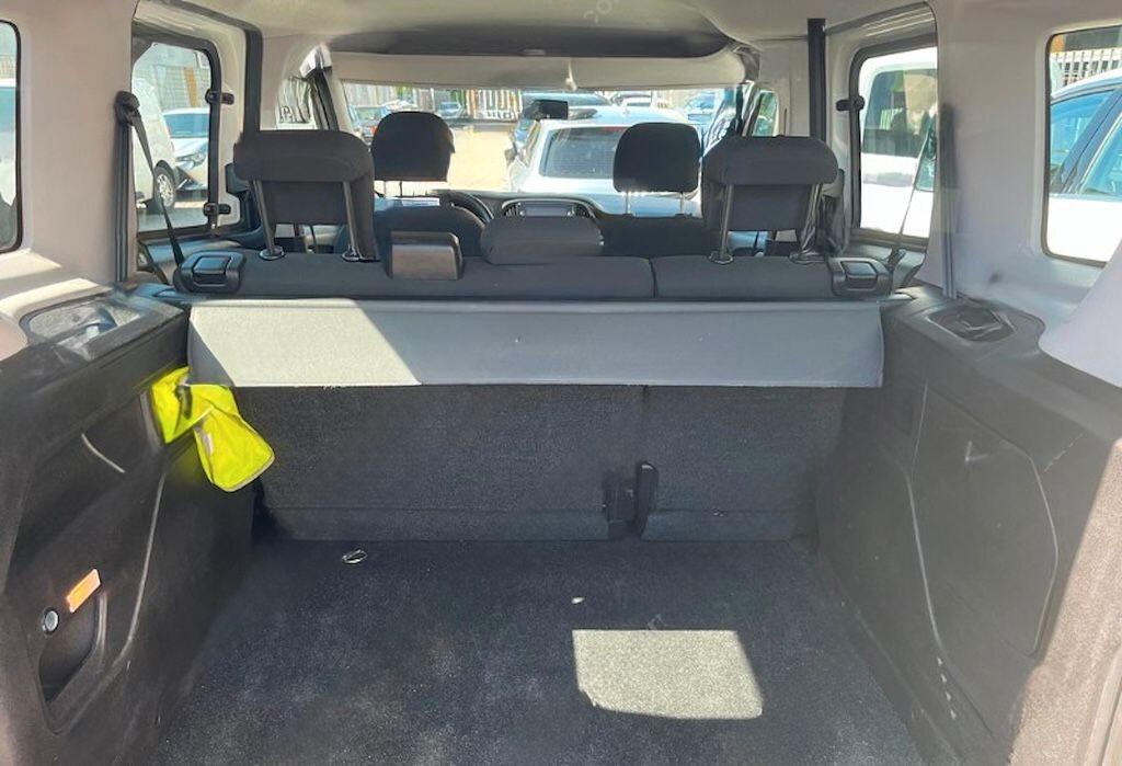 FIAT DOBLO' 1.6mjt AUTOCARRO 5 POSTI