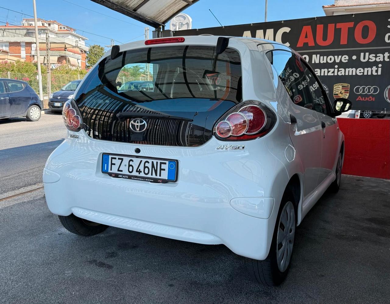 Toyota Aygo 1.0 12V VVT-i 5 porte Lounge Connect