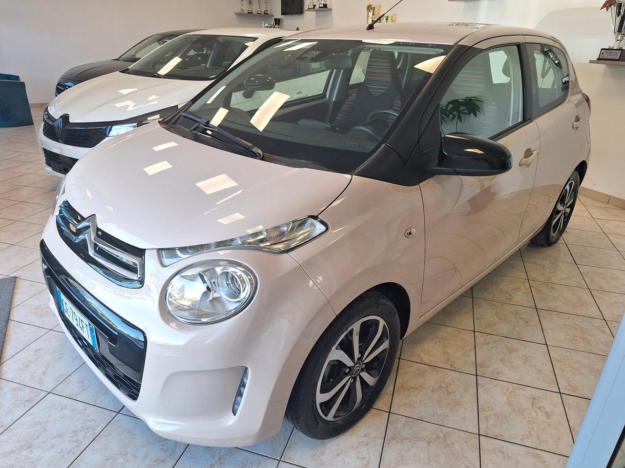 Citroen C1 VTi 72 S&S 5 porte Shine