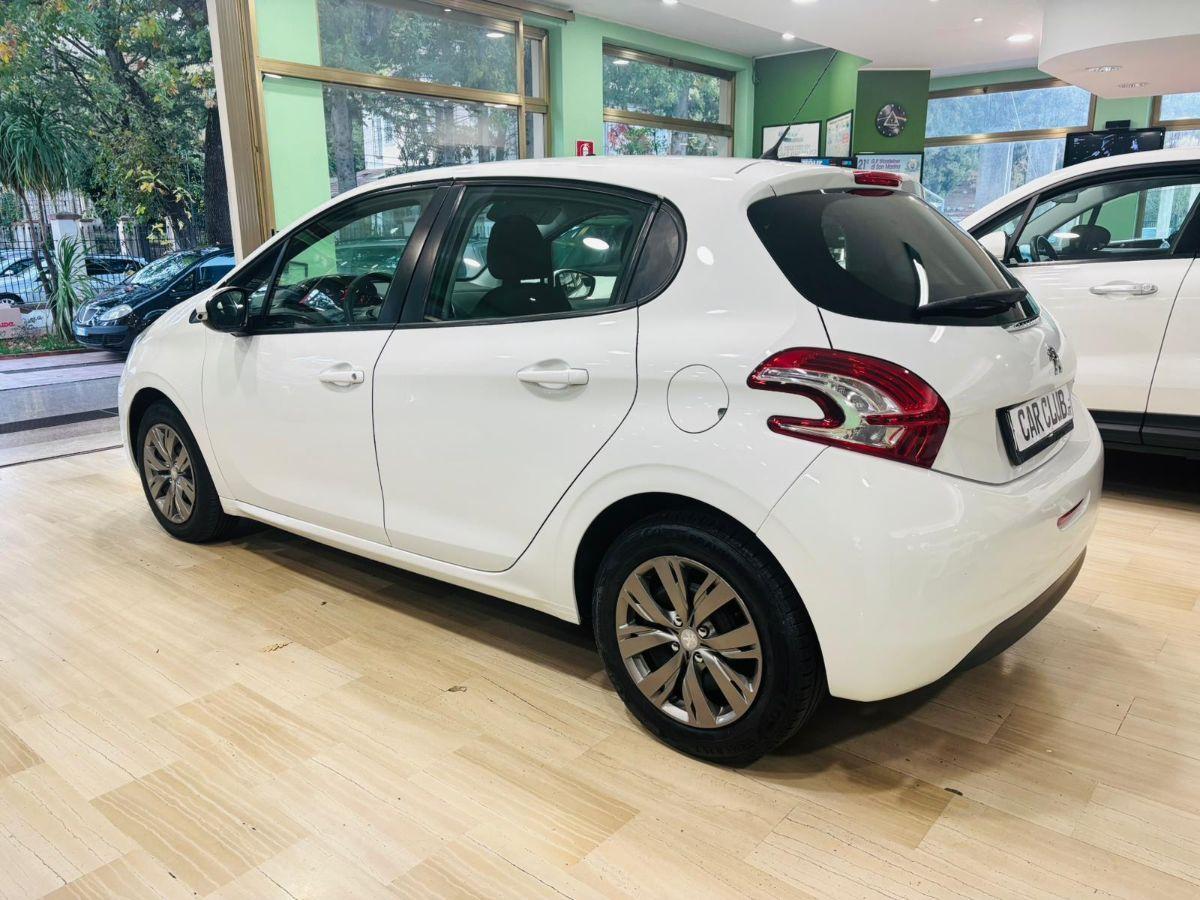 Peugeot 208 1.4 HDi 68 CV 5p. Allure N1