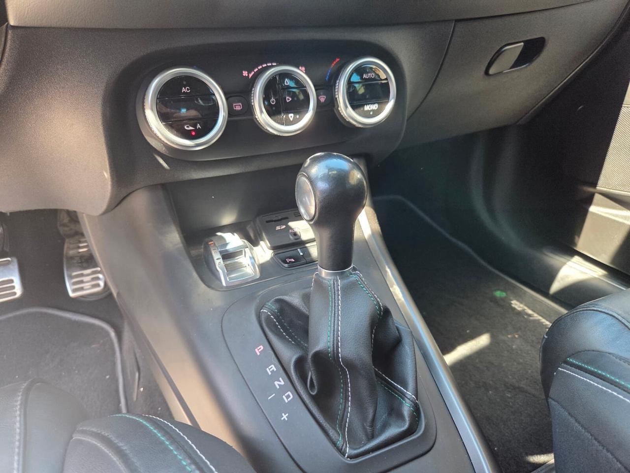 Alfa Romeo Giulietta 1750 Turbo TCT Quadrifoglio Verde