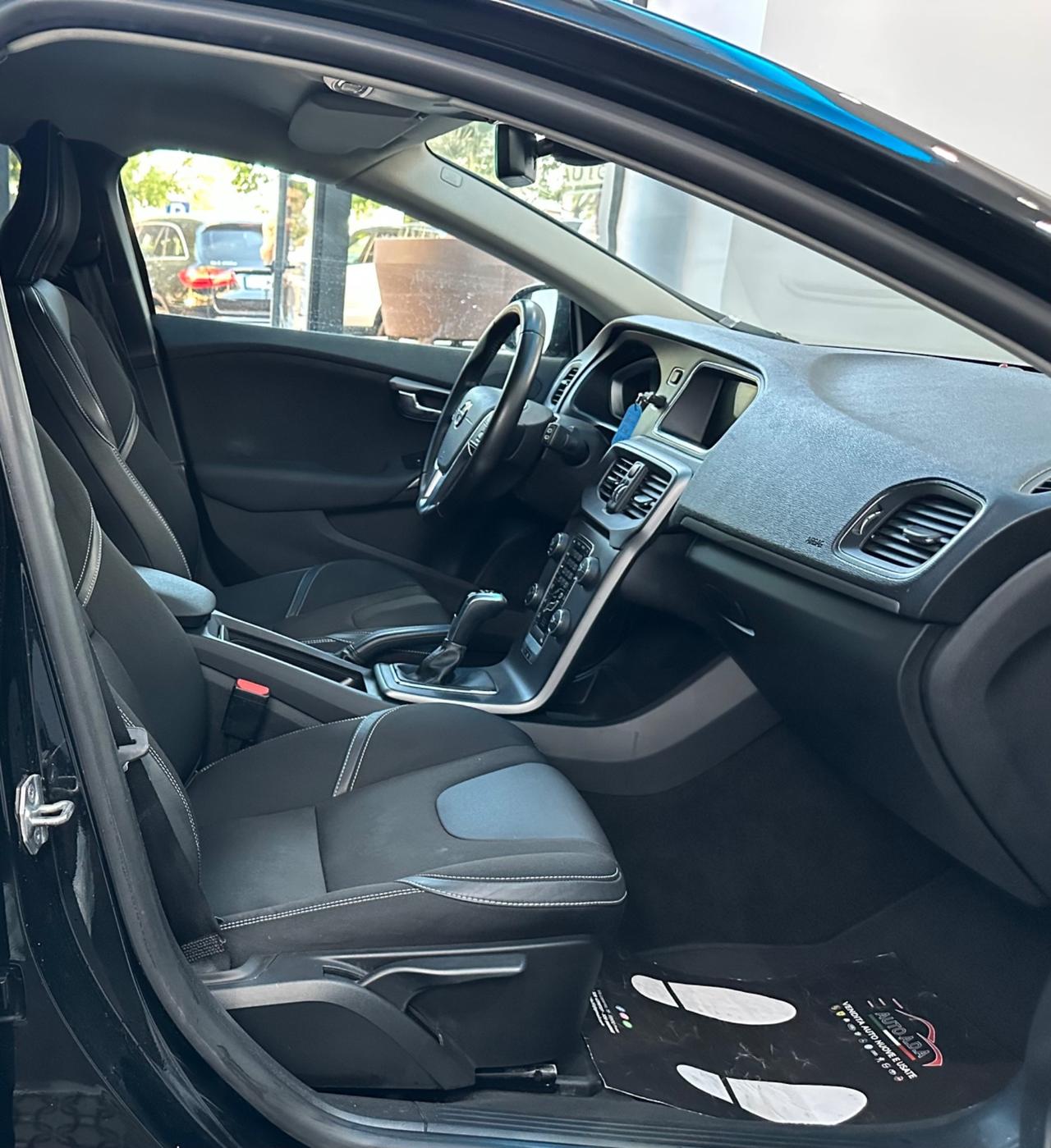 Volvo V40 D2 Business Plus