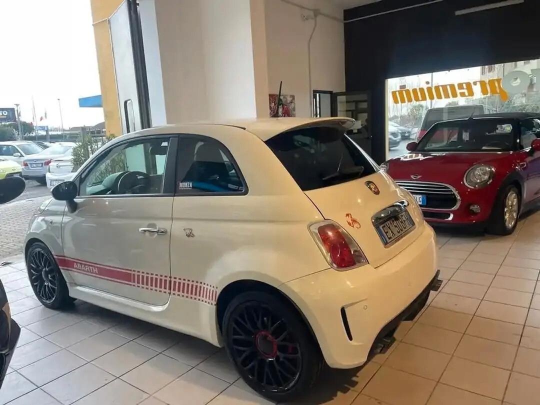Abarth 500 1.4 Turbo T-Jet Custom