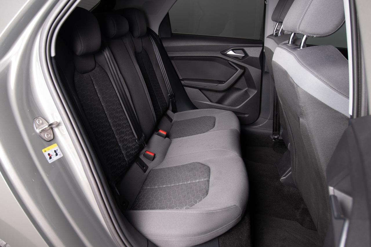 Audi A1 Sportback 30 Tfsi S-line Identity Black 116cv