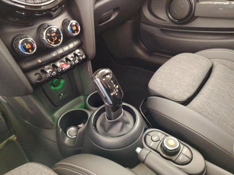 Mini Cooper 1.5 TwinPower Turbo Cooper Hype DCT