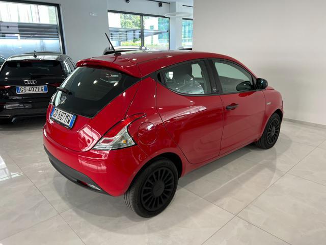 LANCIA Ypsilon 1.0 FireFly 5 porte S&S Hybrid Ecochic Silver