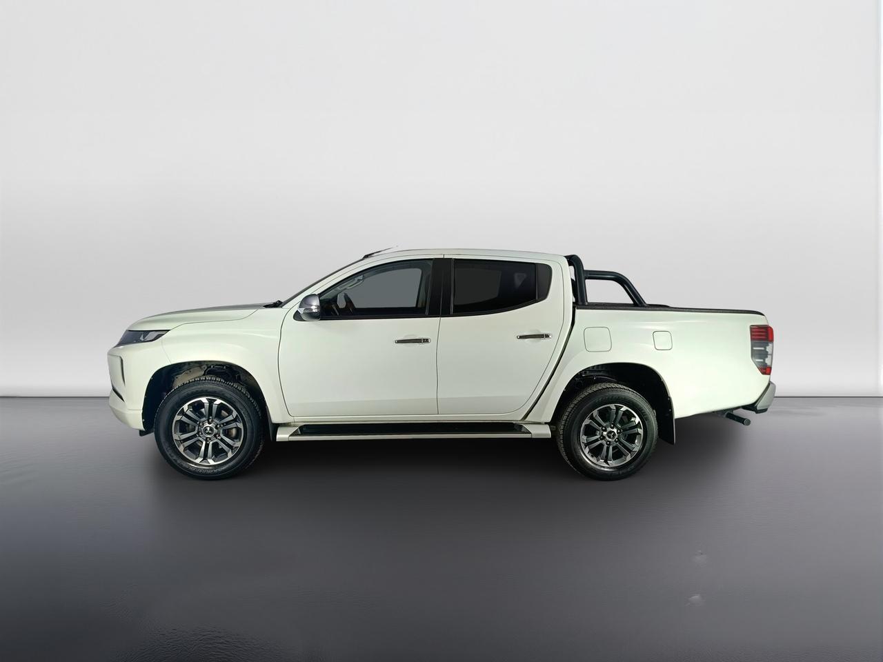 MITSUBISHI L200 Cab VI 2019 - L200 d.cab 2.3d Intense 4wd 150cv