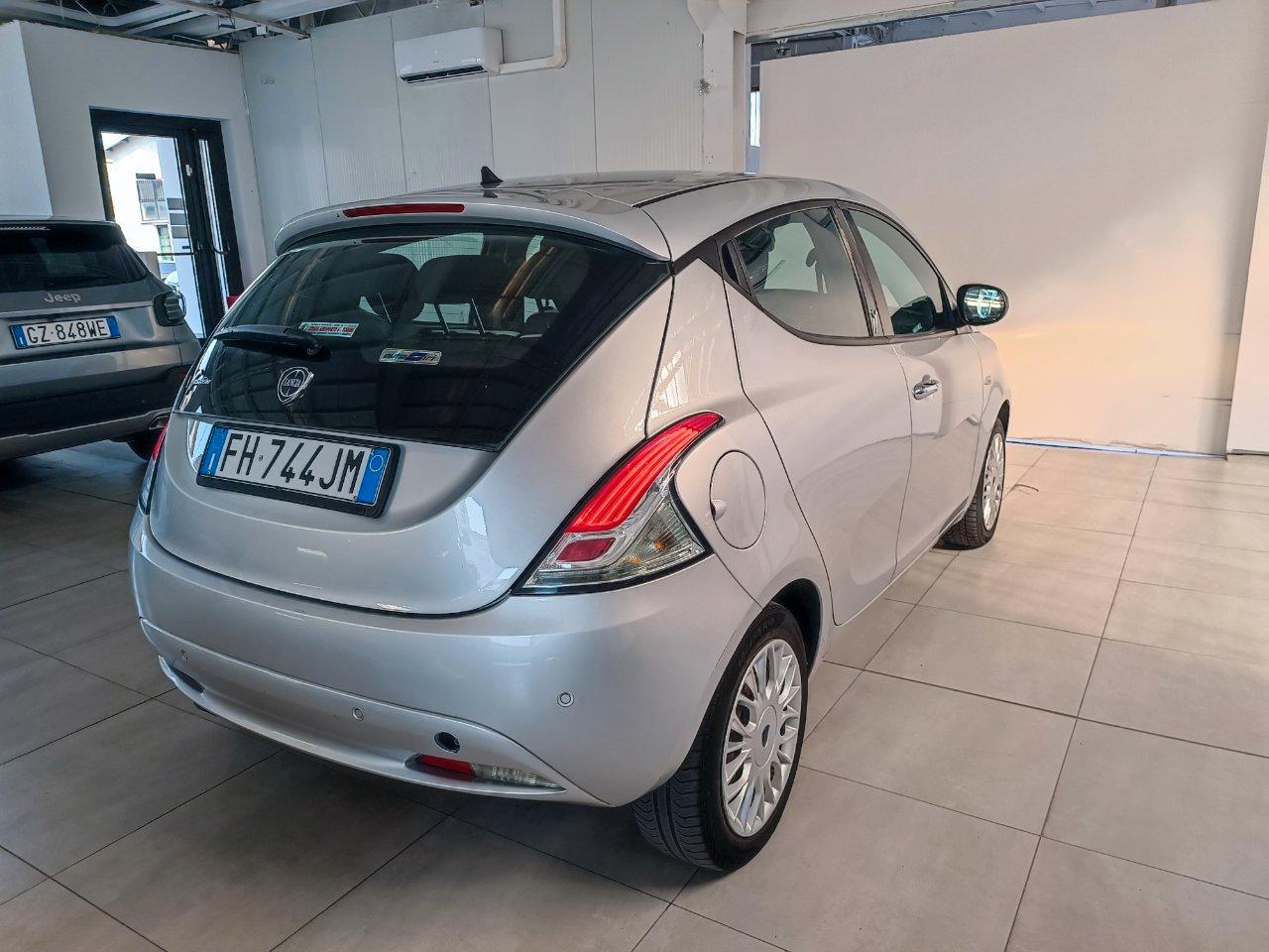 Lancia Ypsilon 5 Porte Ypsilon 1.2 Gold 69cv
