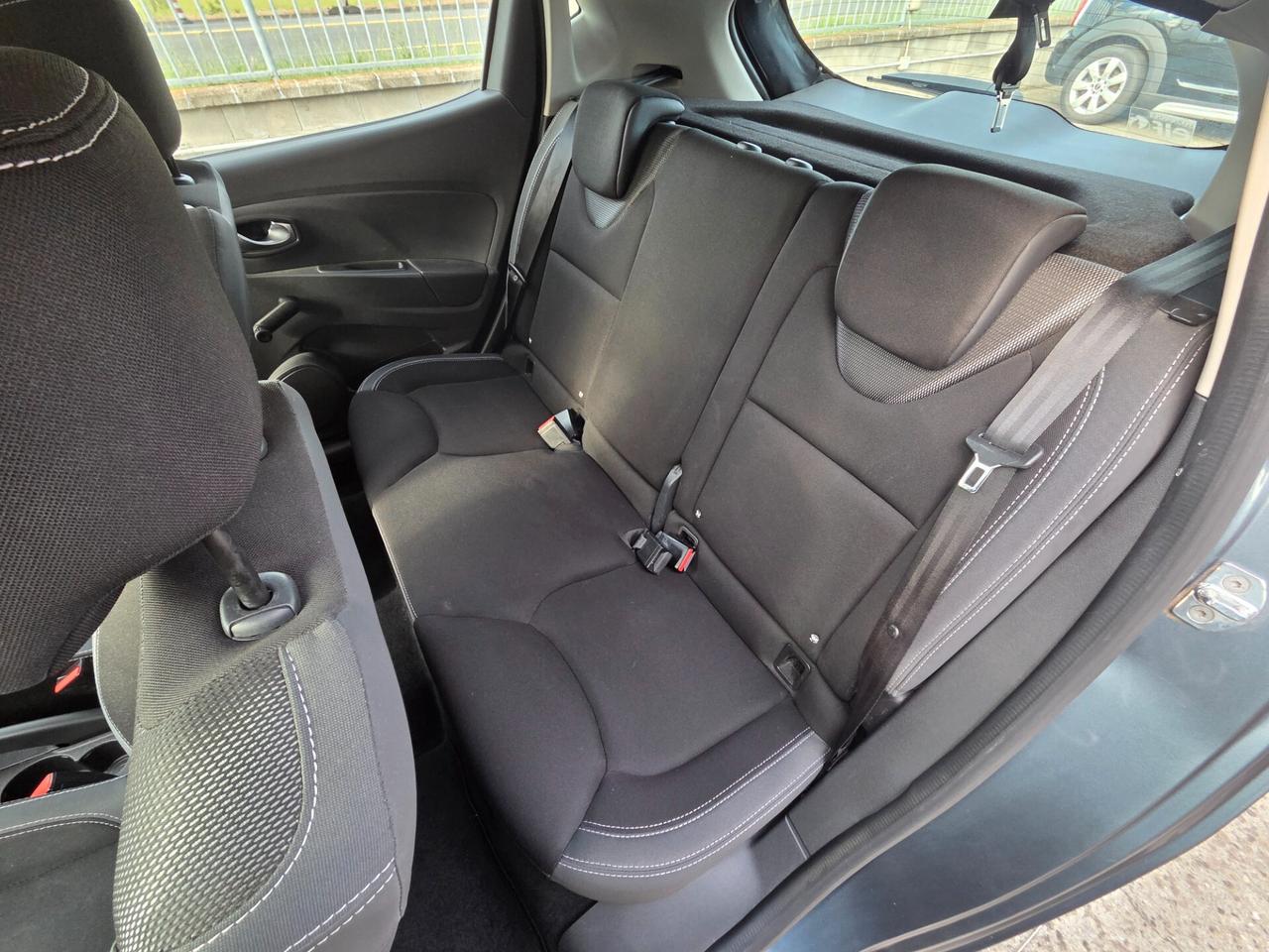 Renault Clio 1.2 75CV 5 porte Zen