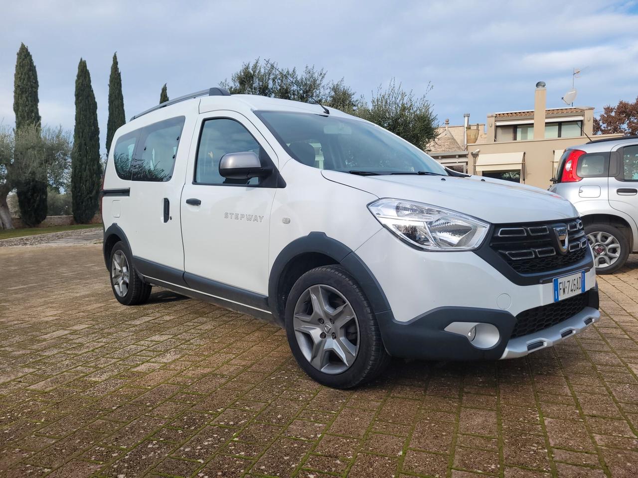 Dacia Dokker Stepway 1.6 8V 110CV GPL