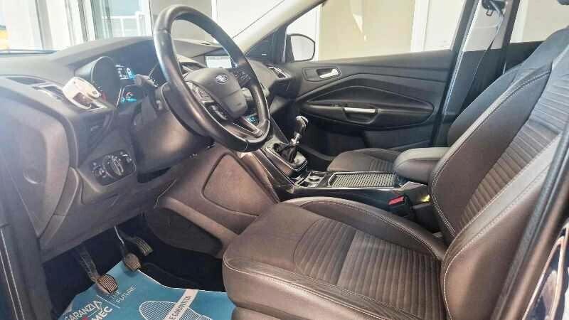 Ford Kuga 1.5 TDCI 120 CV S&S 2WD Titanium