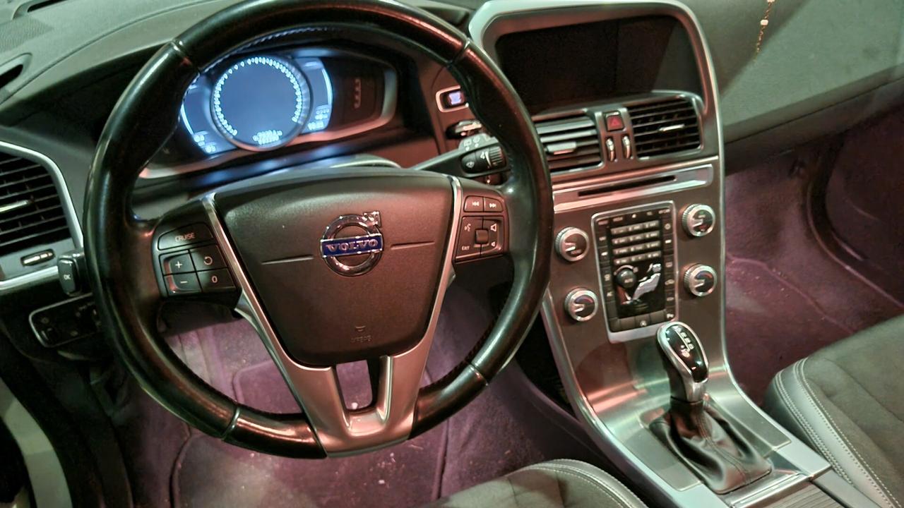Volvo cx60 2.0d 183cv