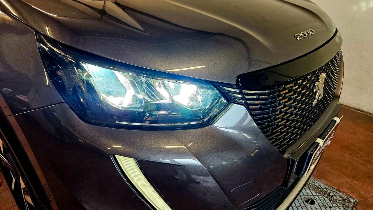 Peugeot 2008 PureTech 130 S&S Allure Navi Pack