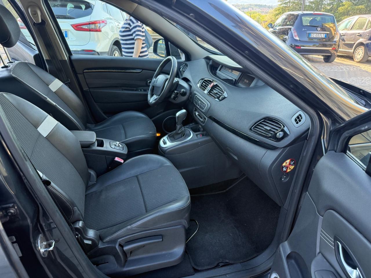 Renault Scenic Scénic X-Mod 1.5 dCi 110CV EDC Luxe