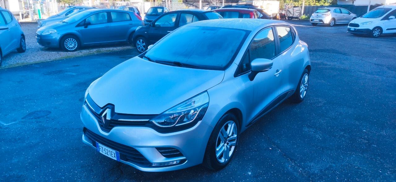 !!Renault Clio 75 CV 5 p *80.000 km*!!