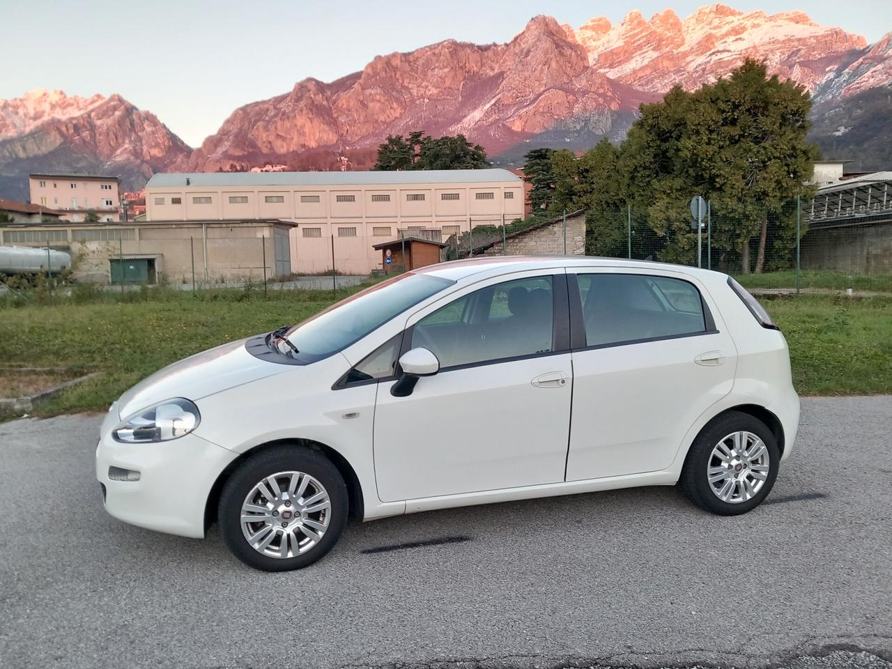 Fiat Punto 1.2 Lounge OK NEO