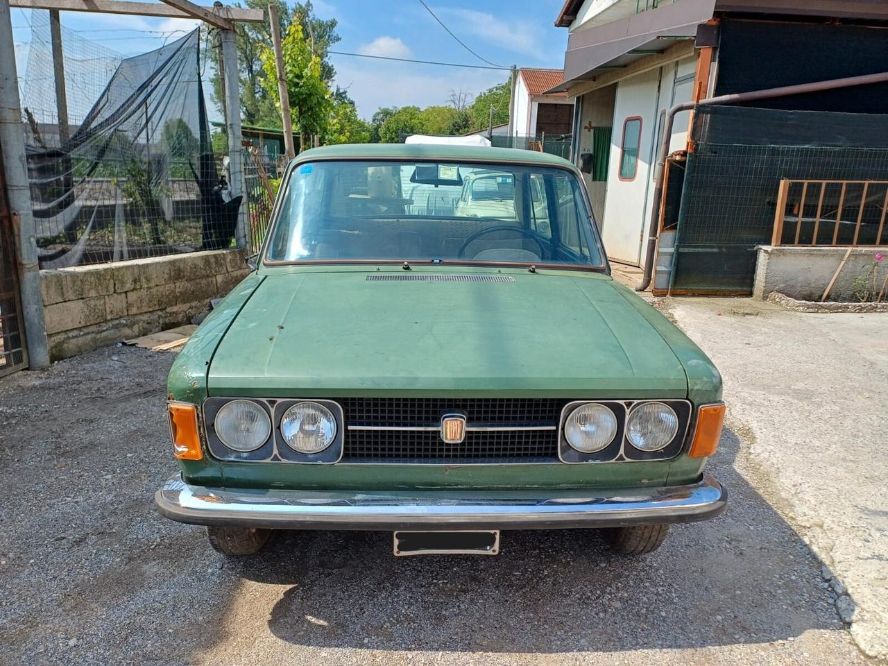 Fiat 124 Special berlina da restauro