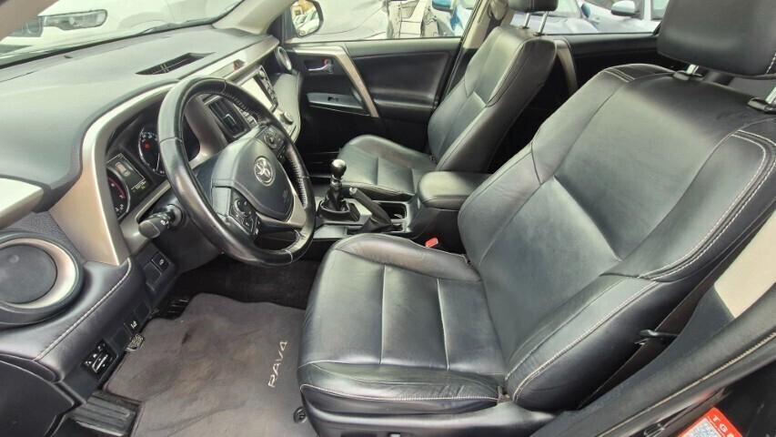Toyota RAV 4 RAV4 2.0 D-4D 2WD Lounge