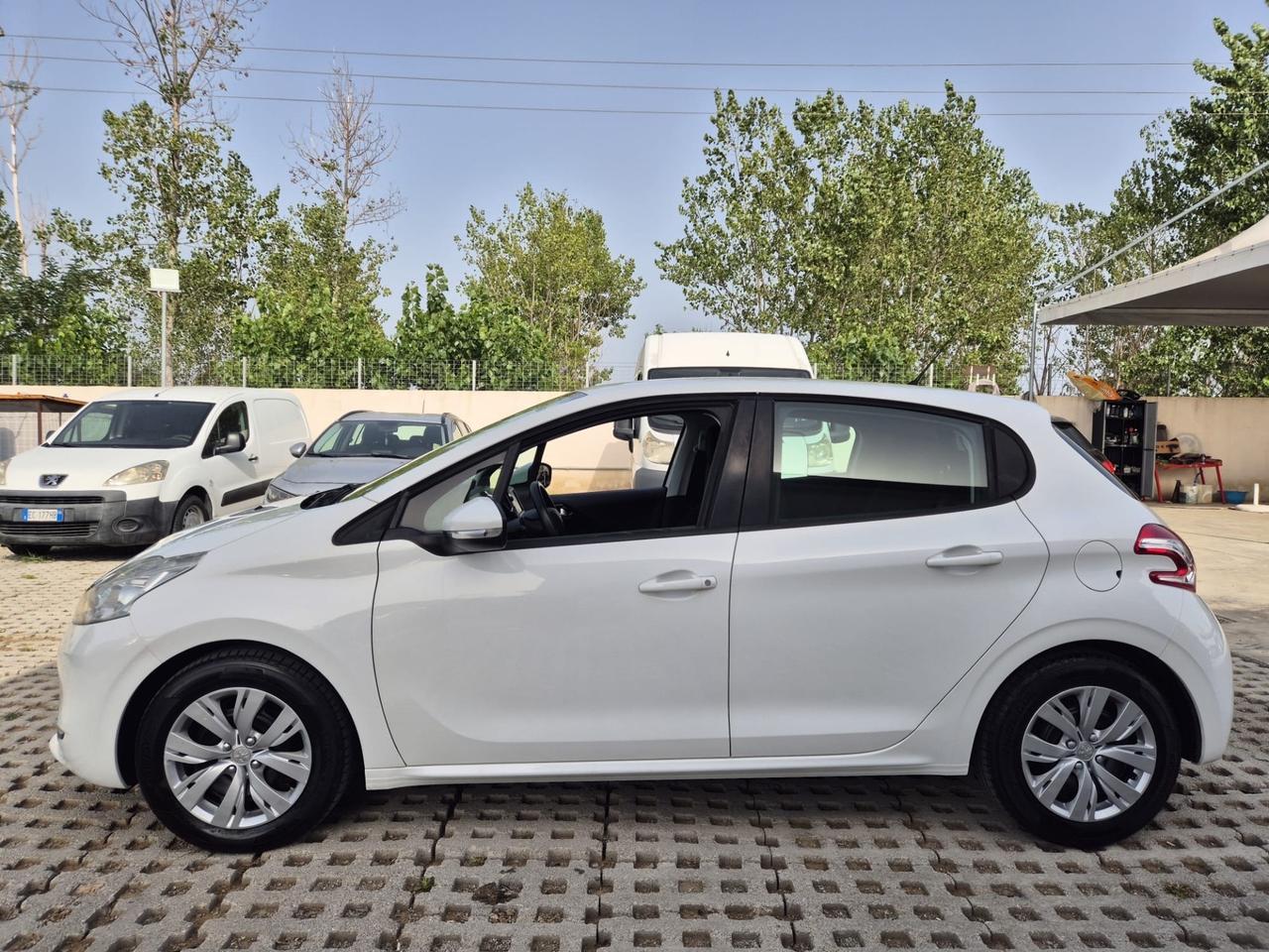 Peugeot 208 1.2 VTi 82 CV 5 porte Active