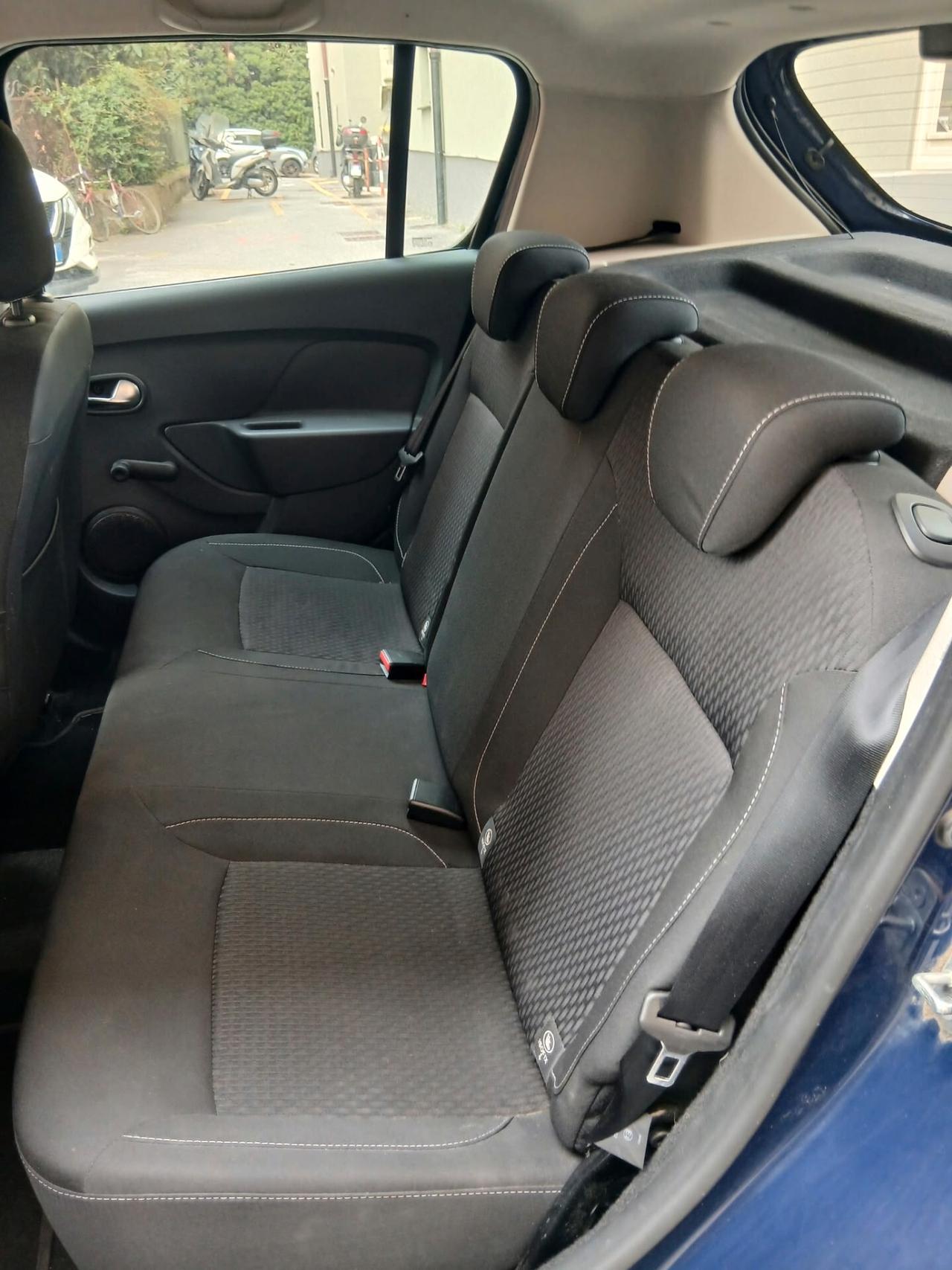 Dacia Sandero CON SOLI 18000 KM