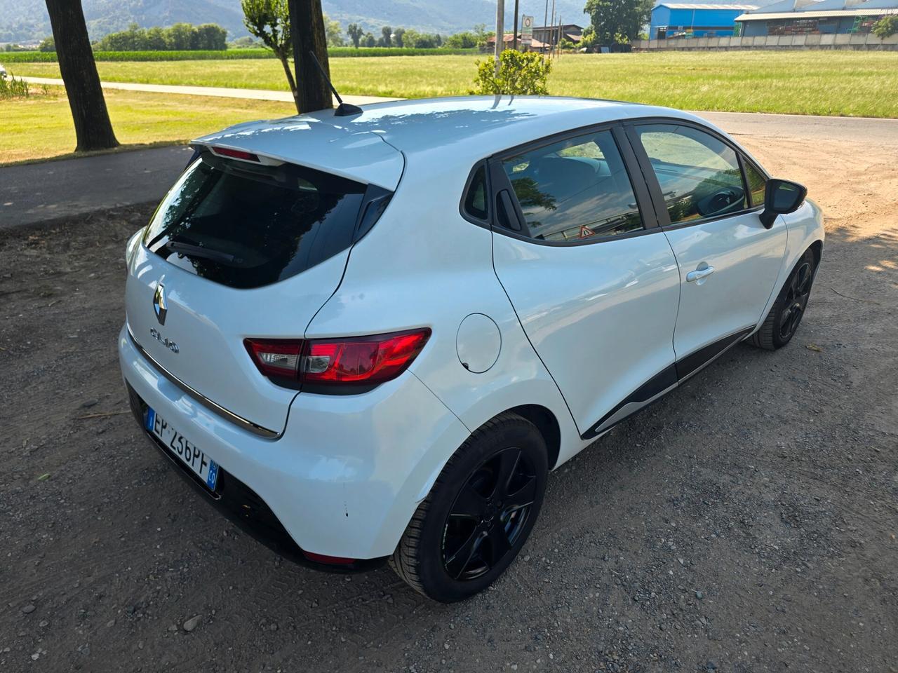 Renault Clio 1.2 16V 5 porte Dynamique