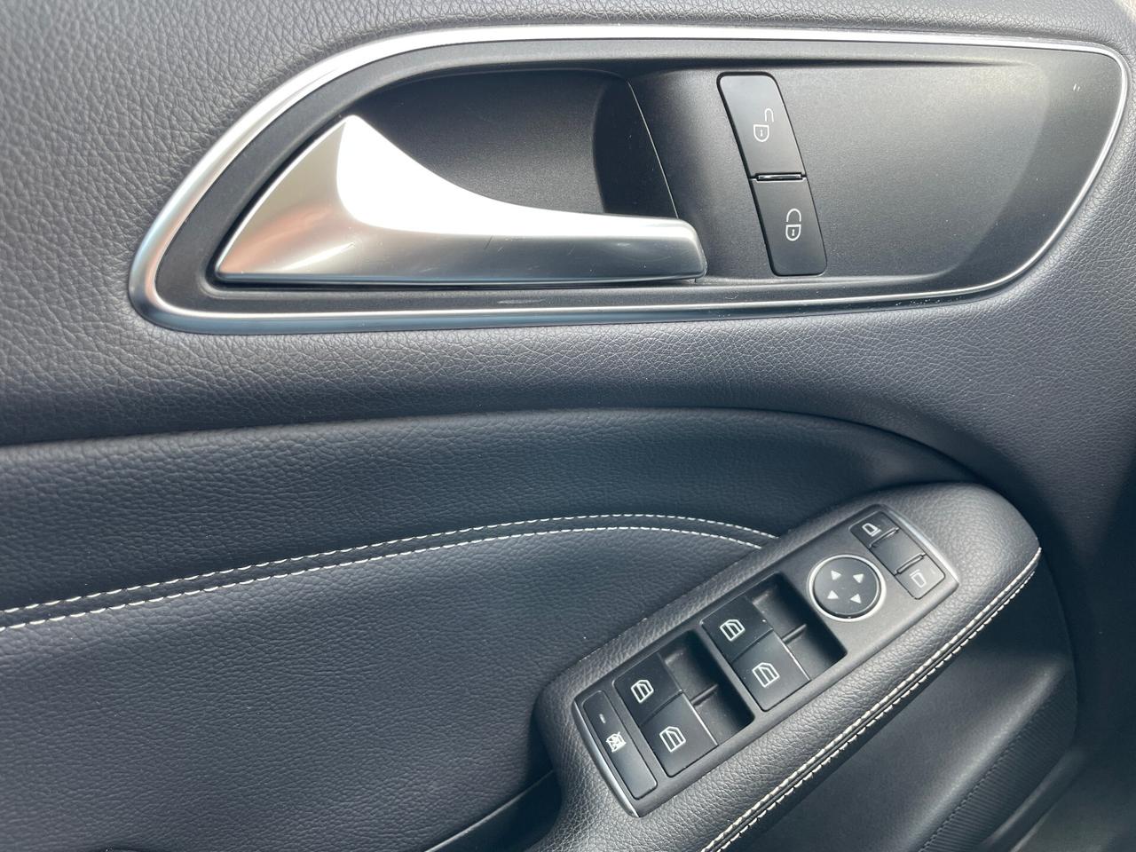 Mercedes-benz B 180 1.5 CDI 110cv Premium-NAVIGATORE-RETROCAMERA