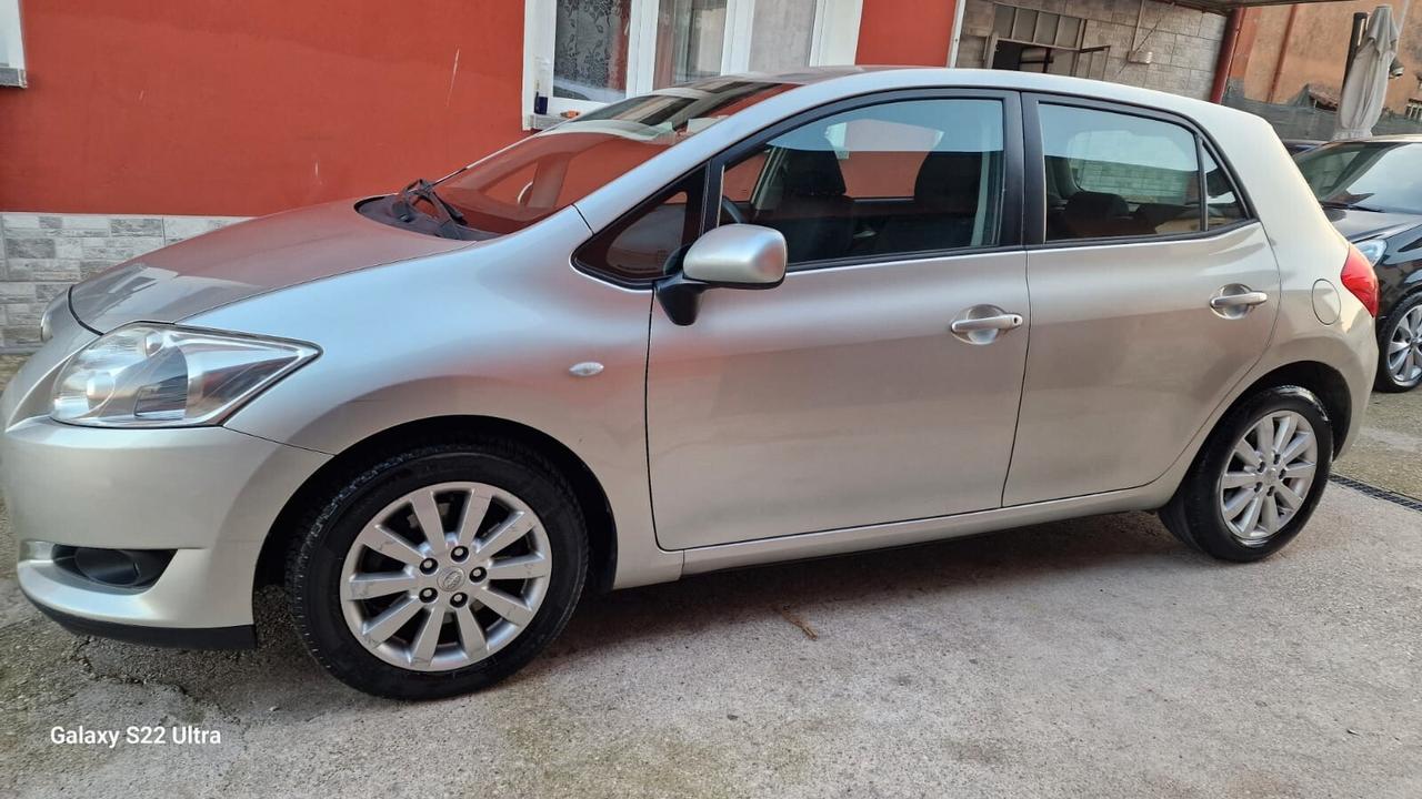 Toyota Auris 2.0 D-4D 5 porte Sol