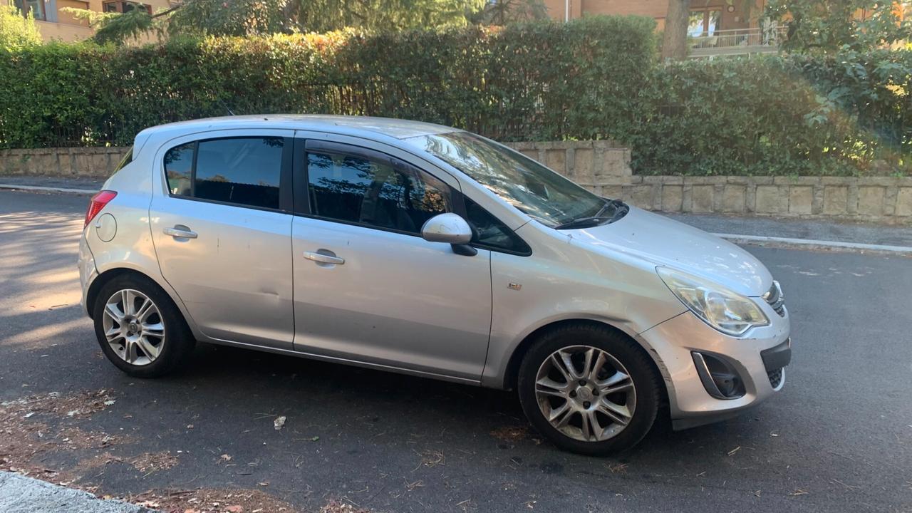 Opel Corsa 1.4 16V 5P 2011 UNICO PROPRIETARIO