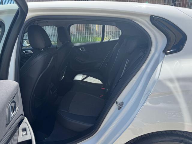 BMW 118 i 5p. Luxury 140CV AUTOM. NAVI