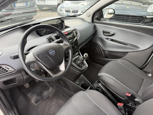Lancia Ypsilon 5 Porte Ypsilon 1.2 Silver 69cv