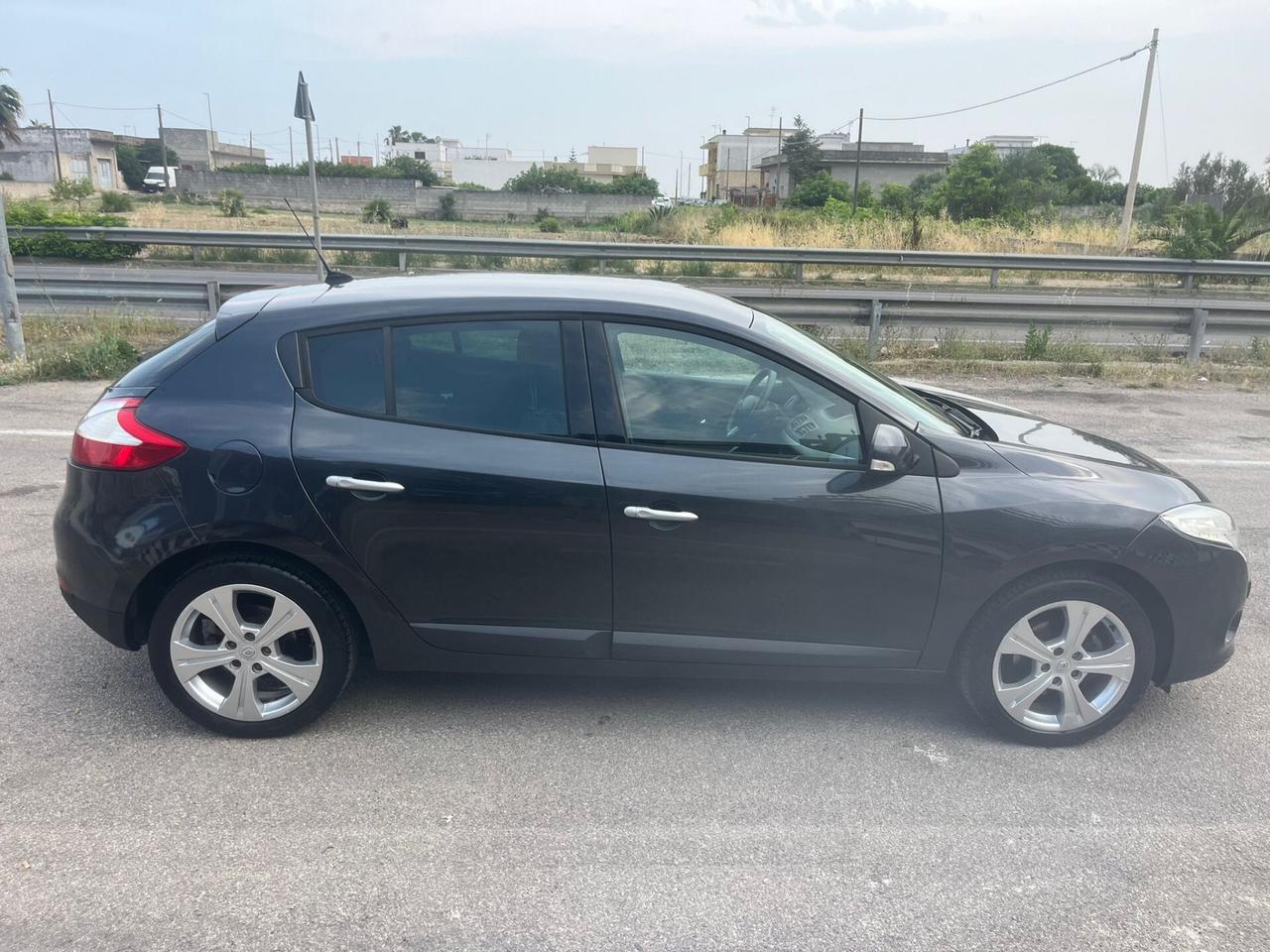 Renault Megane Mégane 1.5 dCi Luxe Unipro 2009