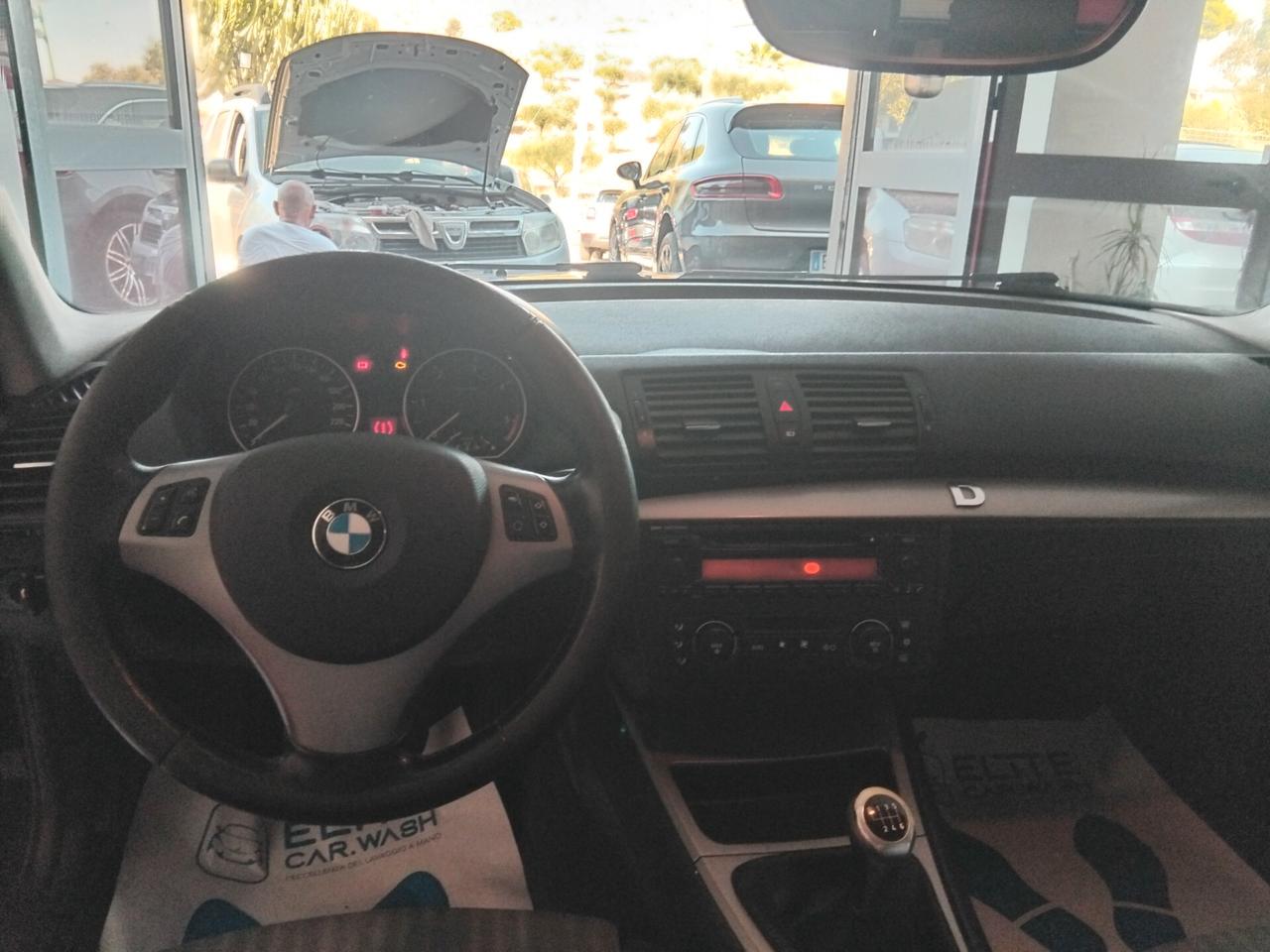 Bmw 118 118d cat 5 porte Eletta