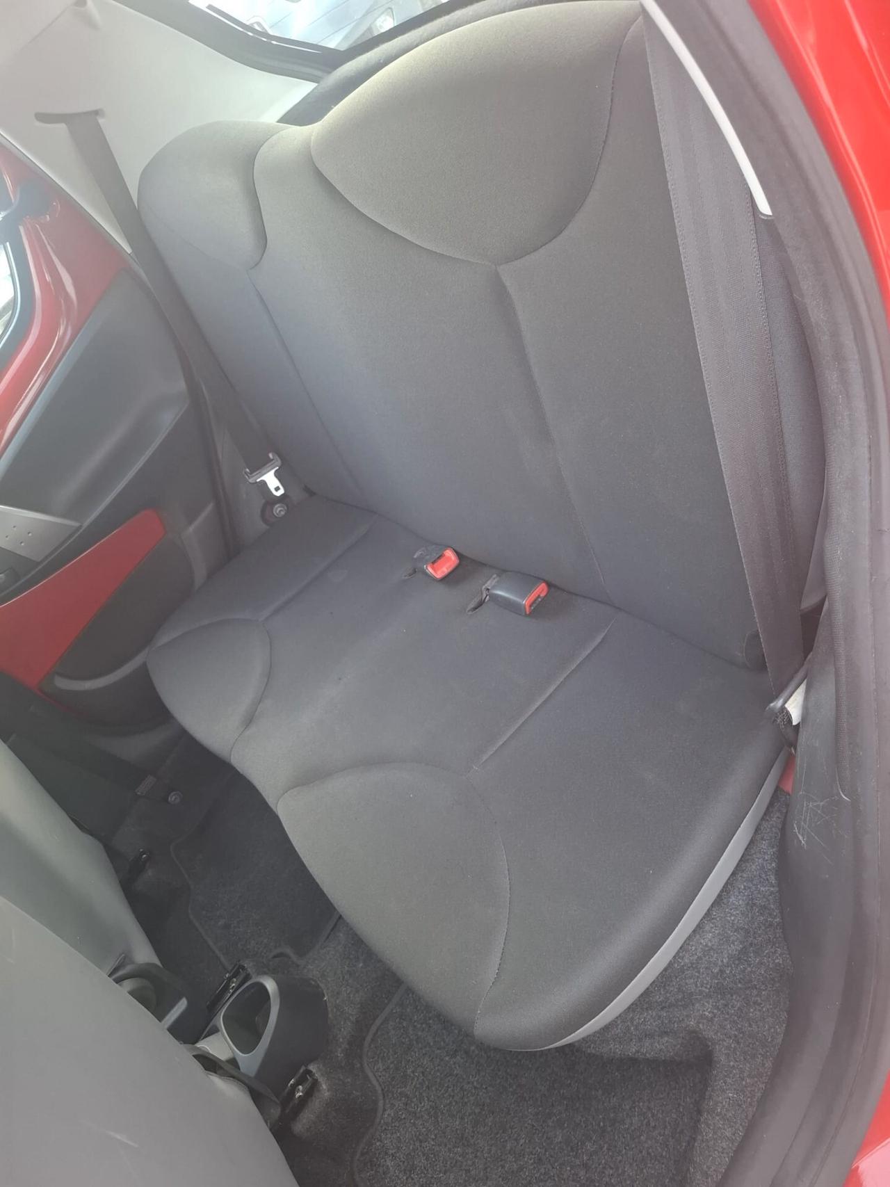 Toyota Aygo 1.0 12V VVT-i 5 porte Cool Soda Connect